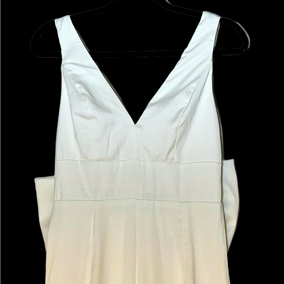 NWT Lulus Angelic Aesthetic Ivory Satin Bow Back Sleeveless V-Neck Jumpsuit, S - Picture 6 of 13
